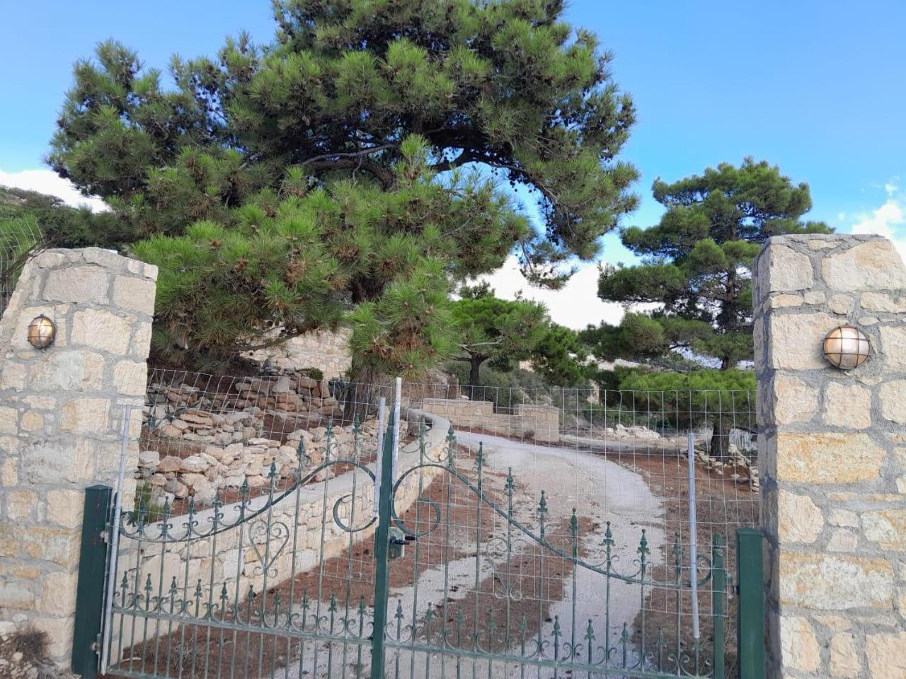Tranquil Villa With Sea View In Ammopi Karpathos Amoopi Exterior photo